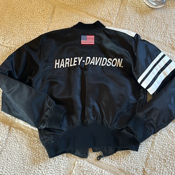 Harley Davidson bomber jacket with white striped detail size extra small - Picture 6 of 7